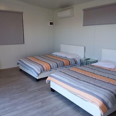 Pine Lake View Lodge Kaiapoi Екстер'єр фото